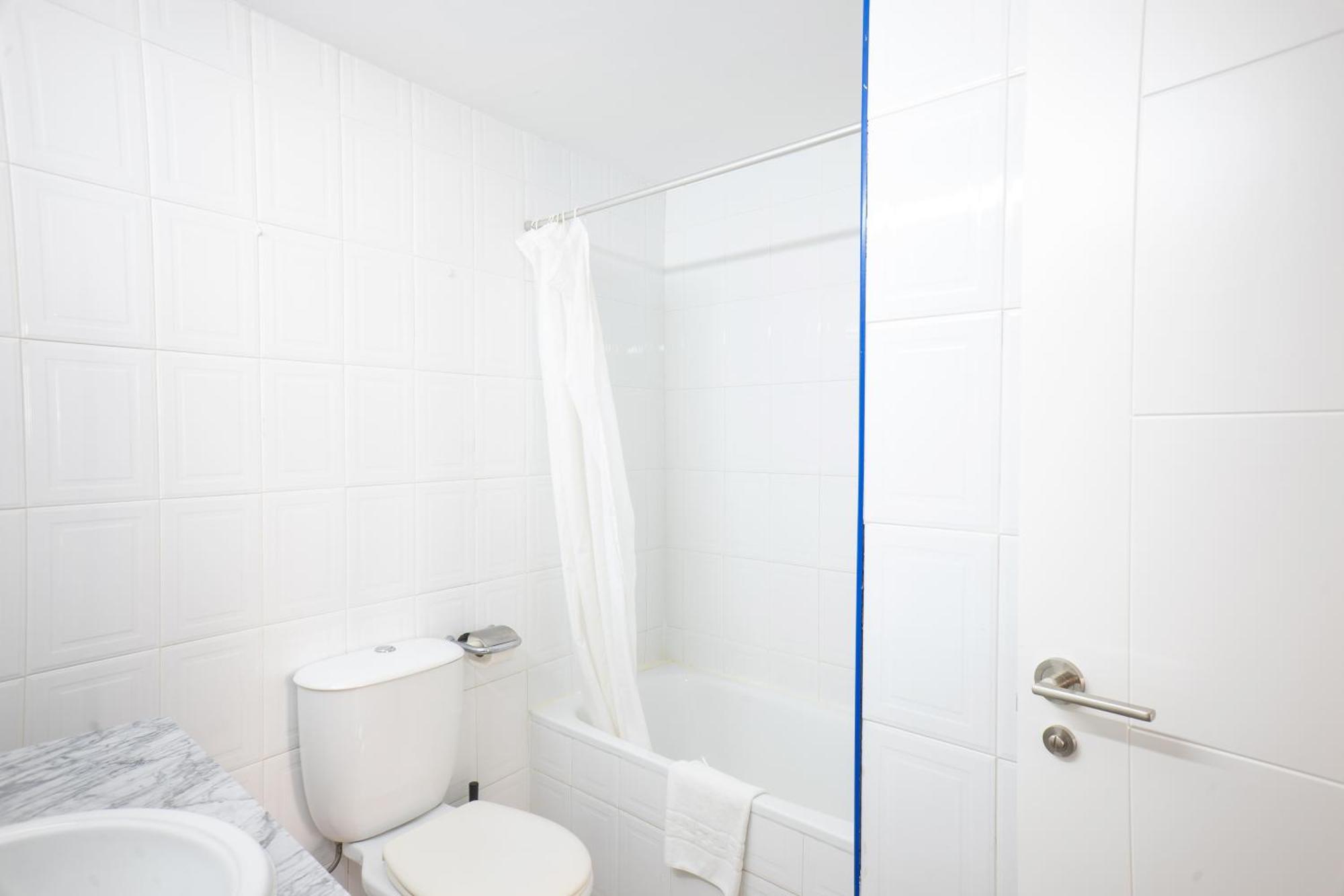 Apartamentos El Velero Torremolinos Szoba fotó