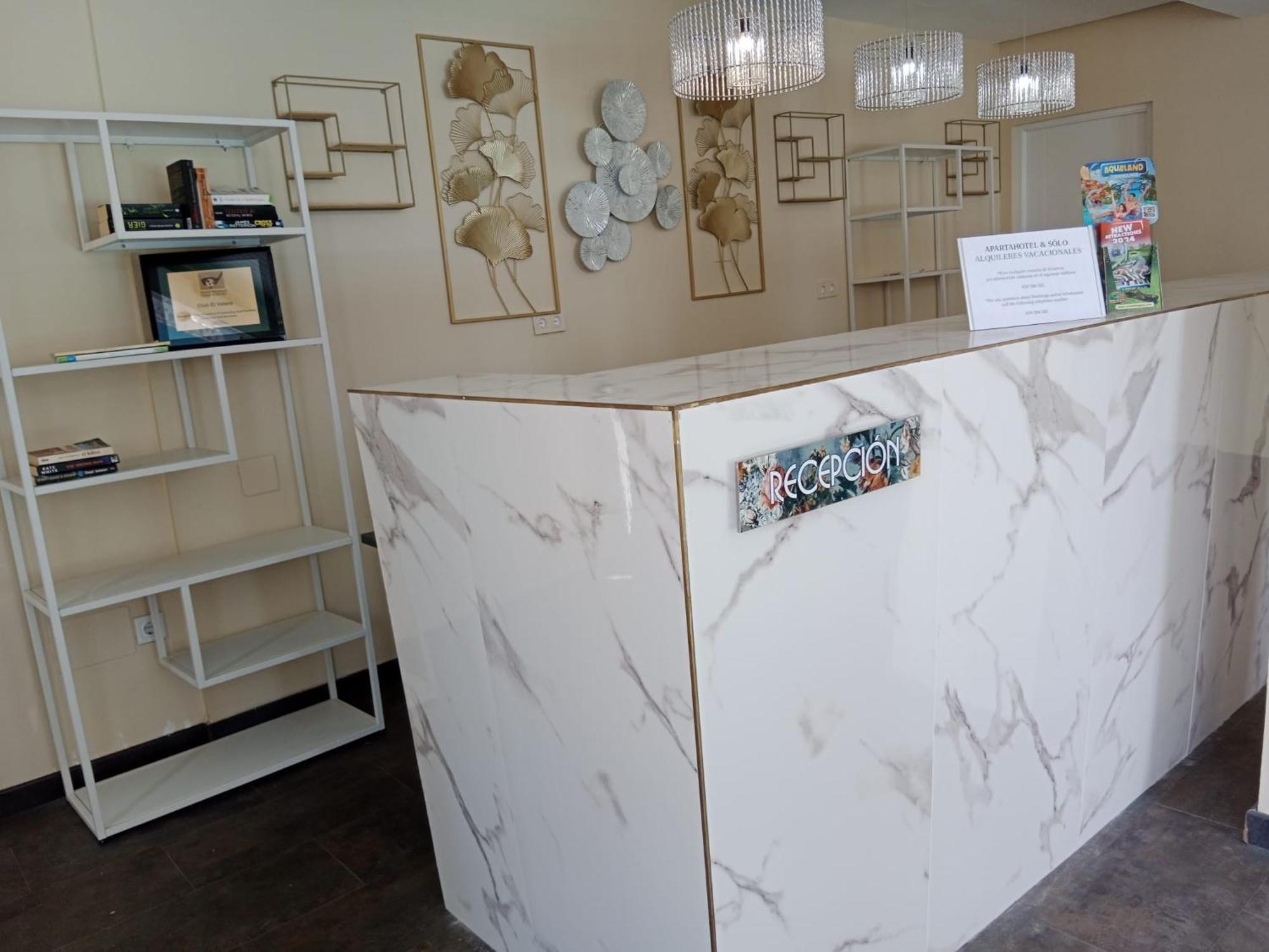 Apartamentos El Velero Torremolinos Kültér fotó